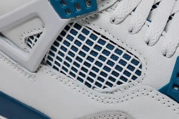 Jordan 4 Retro Military Blue (2024) - Sneakvault